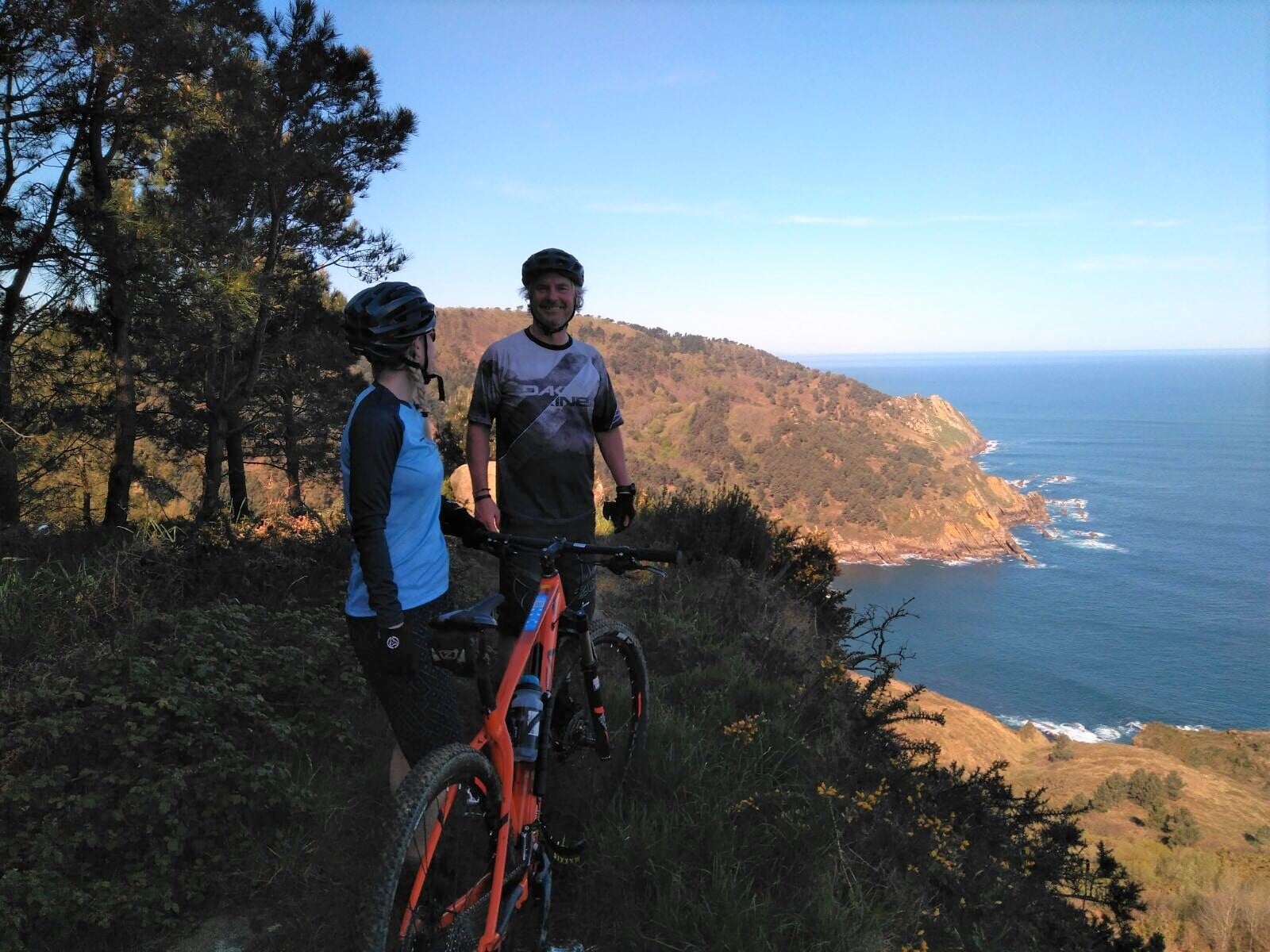 bike ulia 2 Mountain bike Coastal track tour