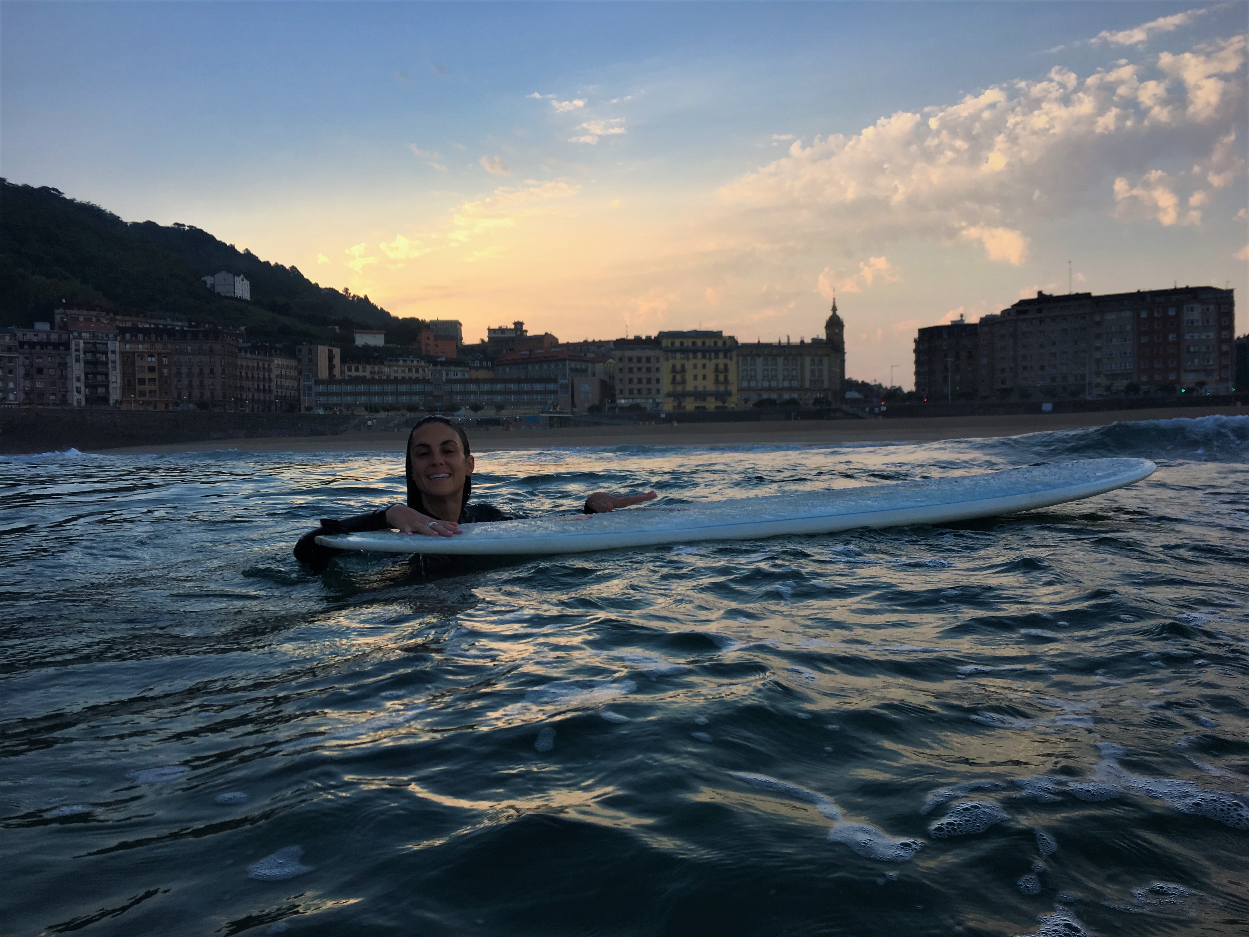 San Sebastian Dawn surf class