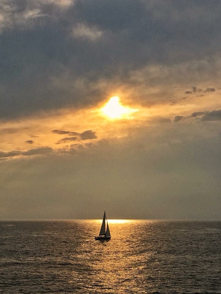 Sunset San Sebastian boat tours