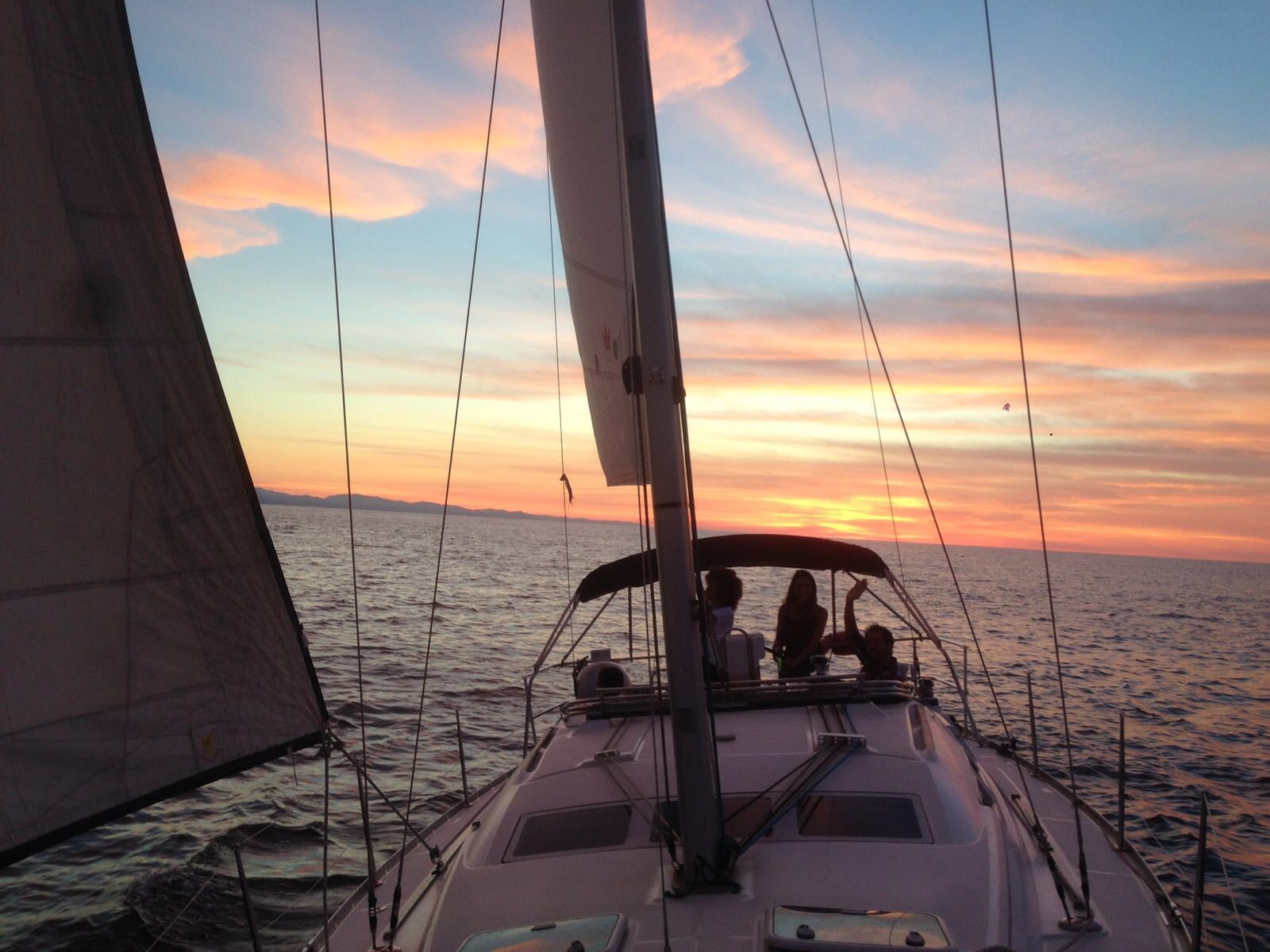 sunset sailing tour